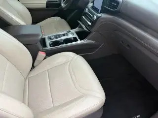 Ford Explorer 2020 AWD Platinum 4 puertas SUV