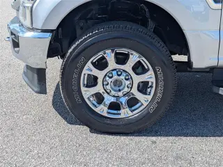 Ford F-350 Super Duty 2020 4x4 Lariat 4 puertas Cabina Crew 6.8 pies. SRW Pickup