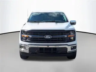Ford F-150 2024 4x4 XLT 4 puertas SuperCrew 5.5 pies. Caja corta