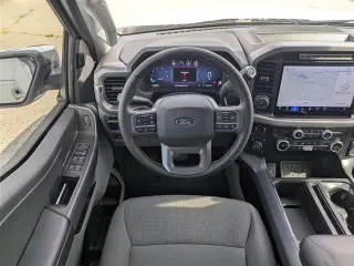 Ford F-150 2024 4x4 XLT 4 puertas SuperCrew 5.5 pies. Caja corta