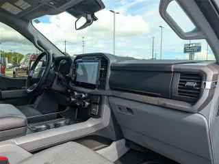 Ford F-150 2024 4x4 XLT 4 puertas SuperCrew 5.5 pies. Caja corta