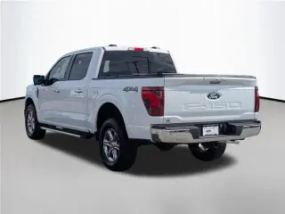 Ford F-150 2024 4x4 XLT 4 puertas SuperCrew 5.5 pies. Caja corta