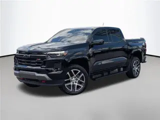 Chevrolet Colorado 2023 4x4 Z71 Cabina Crew 4 puertas 5 pies. Caja corta