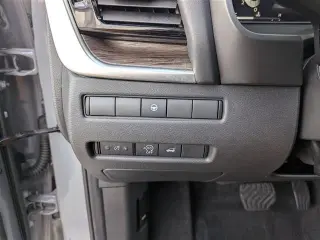Nissan Rogue 2024 Platino 4 puertas Crossover