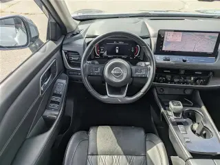 Nissan Rogue 2024 Platino 4 puertas Crossover