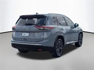 Nissan Rogue 2024 Platino 4 puertas Crossover