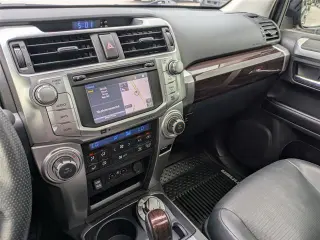 Toyota 4Runner 2019 AWD Limited SUV 4 puertas