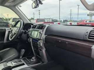 Toyota 4Runner 2019 AWD Limited SUV 4 puertas