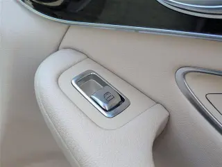 Mercedes-Benz GLC 2016 GLC 300 SUV de 4 puertas