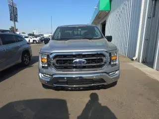 Ford F-150 2022 4x4 XLT 4 puertas SuperCrew 5.5 pies. SB