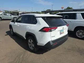 Toyota RAV4 2025 XLE 4 puertas SUV