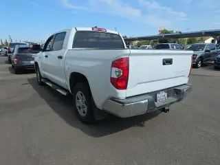 Toyota Tundra 2020 4x2 SR5 4dr CrewMax Cab Pickup SB
