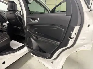 Ford Edge 2023 AWD Titanium 4 puertas Crossover