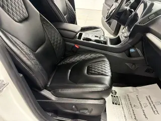 Ford Edge 2023 AWD Titanium 4 puertas Crossover