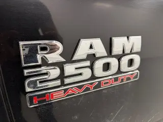 Ram 2500 2016 4x4 Laramie Limited 4 puertas Cabina doble 6.3 pies. Pickup SB