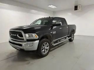 Ram 2500 2016 4x4 Laramie Limited 4 puertas Cabina doble 6.3 pies. Pickup SB