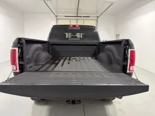 Ram 2500 2016 4x4 Laramie Limited 4 puertas Cabina doble 6.3 pies. Pickup SB