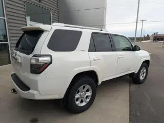 Toyota 4Runner 2016 4x4 SR5 SUV de 4 puertas