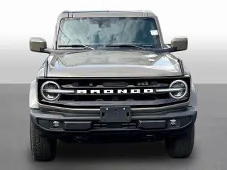 Ford Bronco 2025 4x4 Outer Banks 4 puertas SUV