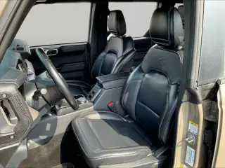 Ford Bronco 2025 4x4 Outer Banks 4 puertas SUV