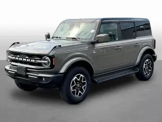 Ford Bronco 2025 4x4 Outer Banks 4 puertas SUV