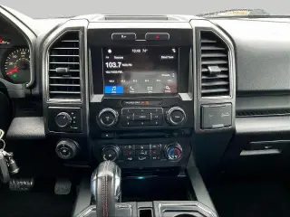 Ford F-150 2017 4x4 XLT 4p SuperCrew 5.5 ft. CB