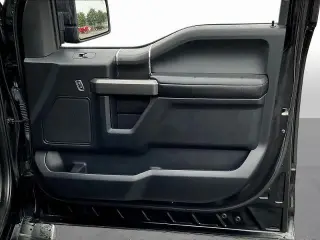 Ford F-150 2017 4x4 XLT 4p SuperCrew 5.5 ft. CB