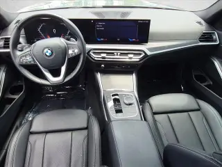 BMW Serie 3 2023 330i 4p Sedán