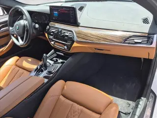 BMW Serie 5 2023 Sedán 530i 4 puertas