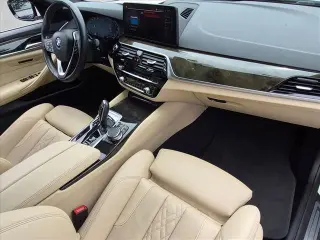 BMW Serie 5 2023 Sedán 530i de 4 puertas