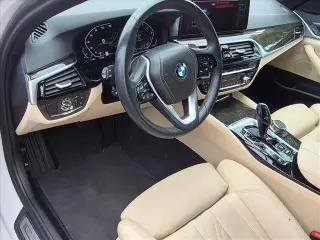 BMW Serie 5 2023 Sedán 530i de 4 puertas