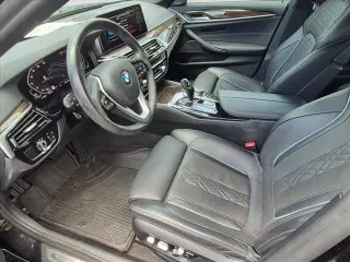 BMW Serie 5 2023 Sedán 540i 4 puertas