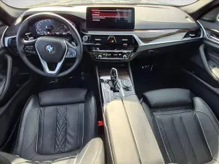 BMW Serie 5 2023 Sedán 540i 4 puertas