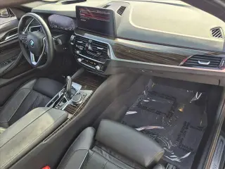 BMW Serie 5 2023 Sedán 540i 4 puertas