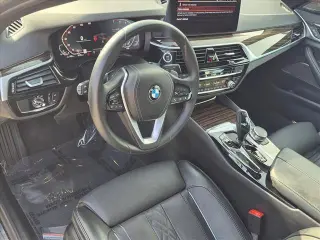 BMW Serie 5 2023 Sedán 540i 4 puertas