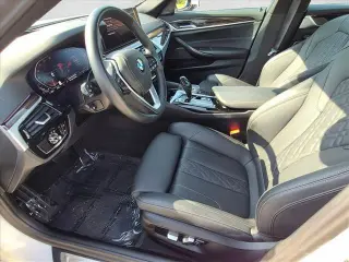 BMW Serie 5 2023 540i Sedán 4p.