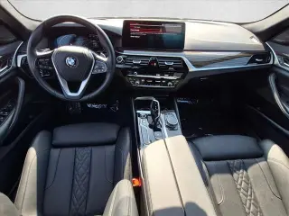 BMW Serie 5 2023 540i Sedán 4p.