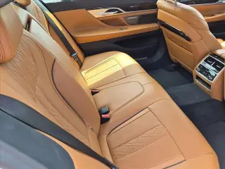 BMW Serie 7 2022 740i Sedán de 4 puertas