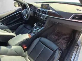 BMW Serie 3 2017 330i Sedán de 4 puertas