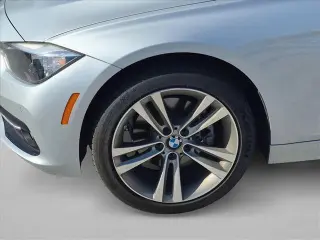BMW Serie 3 2017 330i Sedán de 4 puertas