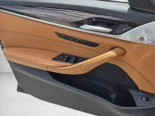 BMW Serie 5 2019 Sedán 530i de 4 puertas