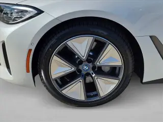 BMW i4 2023 eDrive40 Gran Coupé sedán de 4 puertas