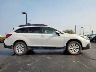 Subaru Outback 2018 Tracción en todas las ruedas 2.5i Premium 4p Wagon