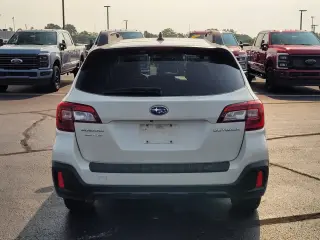 Subaru Outback 2018 Tracción en todas las ruedas 2.5i Premium 4p Wagon