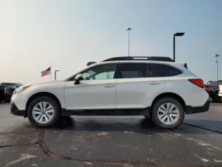 Subaru Outback 2018 Tracción en todas las ruedas 2.5i Premium 4p Wagon
