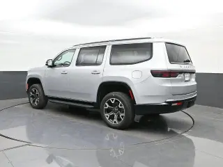 Jeep Wagoneer 2024 4x4 Serie III 4 puertas SUV