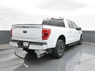 Ford F-150 2023 4x4 XLT 4 puertas SuperCrew 6.5 pies. SB