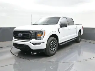 Ford F-150 2023 4x4 XLT 4 puertas SuperCrew 6.5 pies. SB
