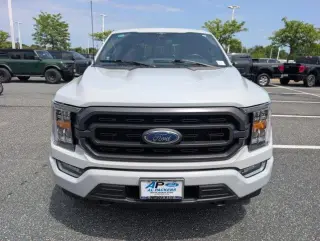Ford F-150 2023 4x4 XLT 4 puertas SuperCrew 5.5 pies. SB