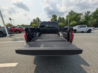 Ford F-150 2025 4x4 XLT 4 puertas SuperCrew 5.5 pies SB